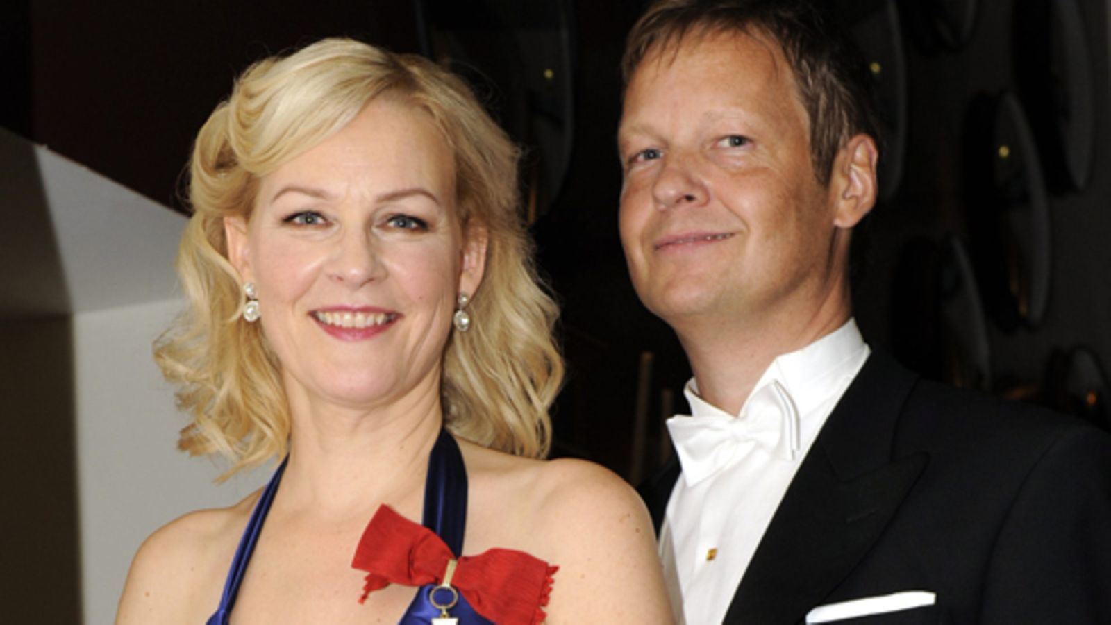 Eva Biaudet ja Thomas Forsström Linnan juhlien jatkoilla.
