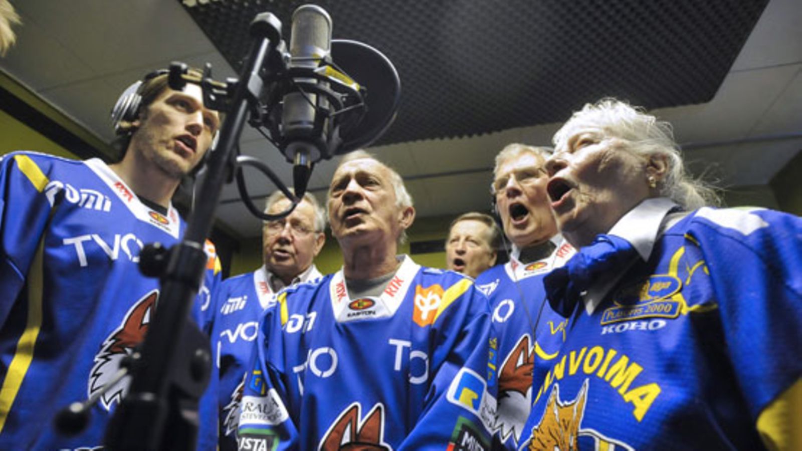 Lukko voittoon -kannatusbiisin nauhoitussessiot