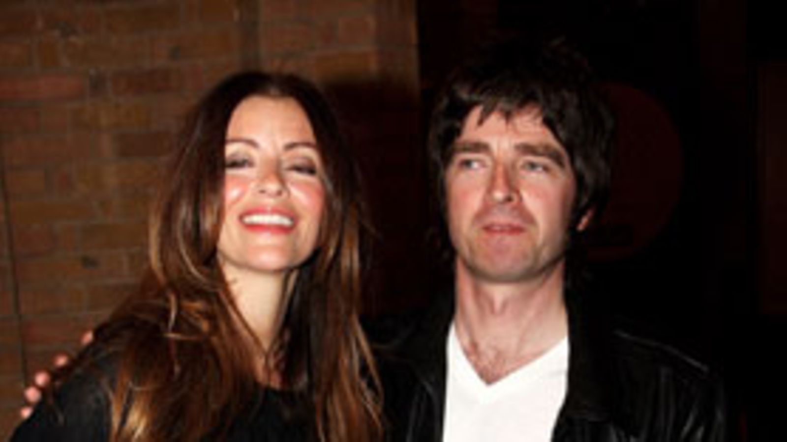 Sara MacDonald ja Noel Gallagher kesäkuussa 2007 Lontoossa. (Kuva: Dave Hogan/Getty Images)