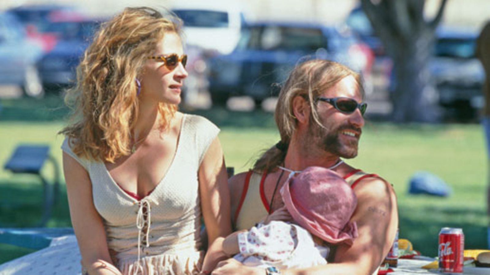 Julia Roberts elokuvassa Erin Brockovich.