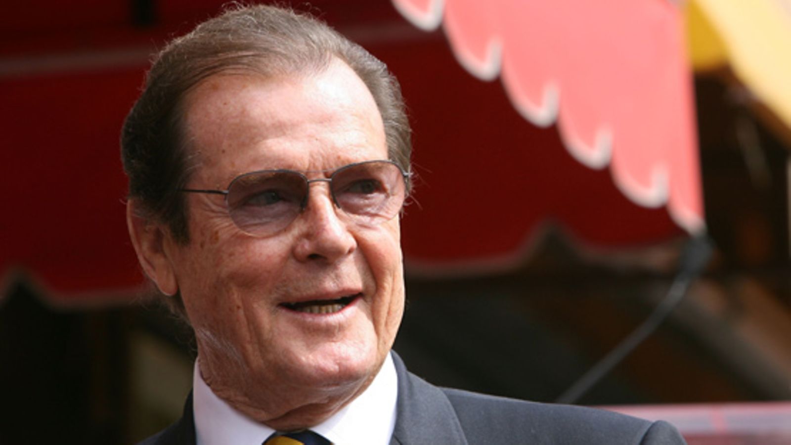 Roger Moore (Getty)