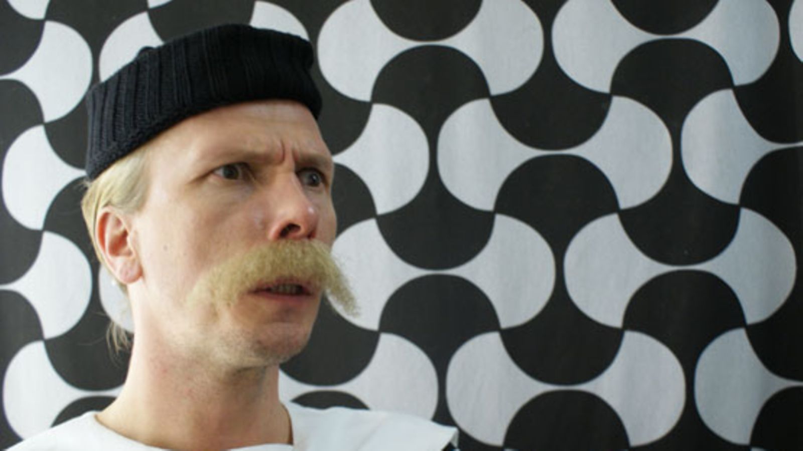 Jukka Rasila JugiStyle-ohjelman kulisseissa. (kuva: Santtu Palm/MTV3 Oy)