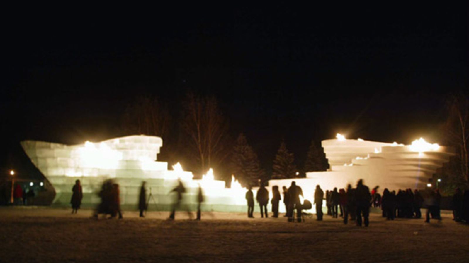 Internationally recognized architects and artists have collaborated to design installations using as their primary materials snow and ice in The Snow Show in Finnish Lapland. Snow and ice twins, designed by artists Cai Guo-Qiang and Zaha Hadid were presented with a fire performance.