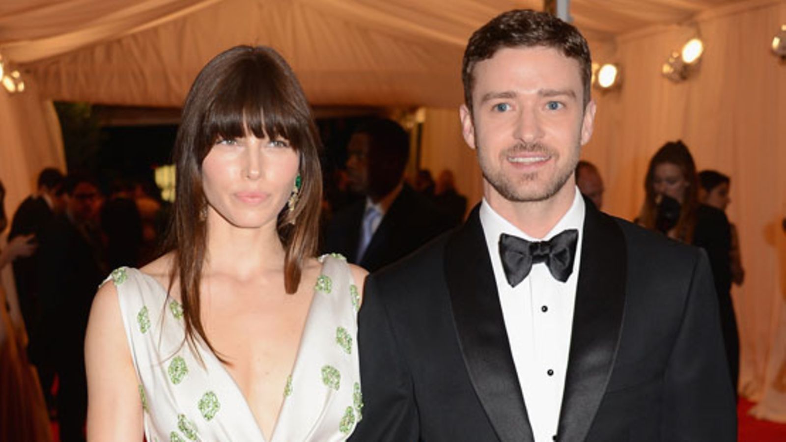Jessica Biel ja Justin Timberlake bongattiin sormusostoksilla.