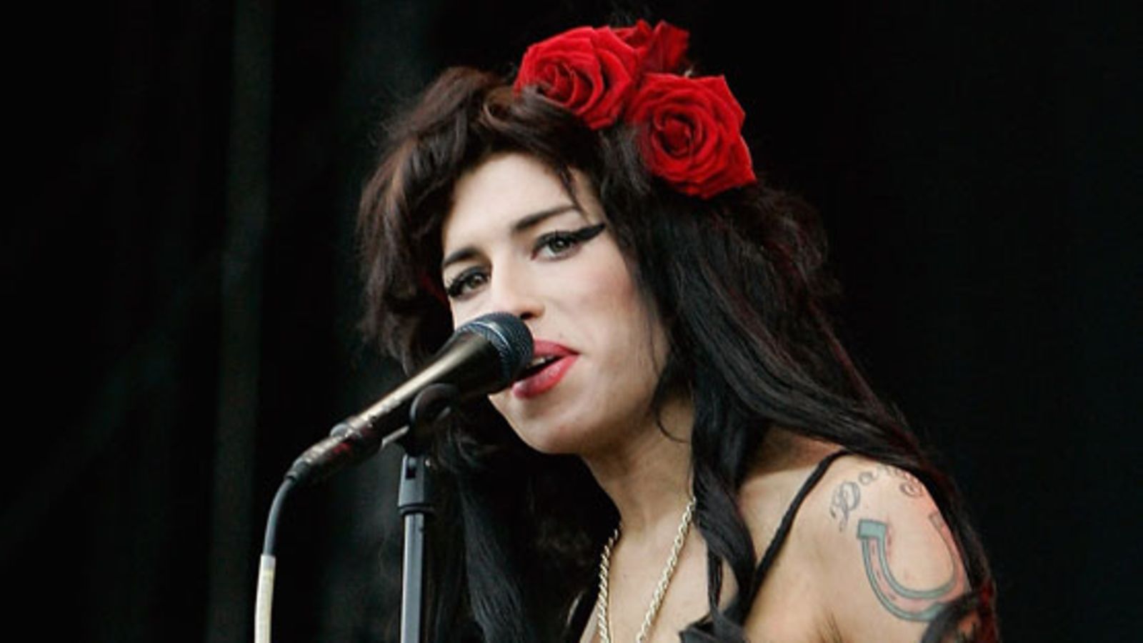 Jean Paul Gaultier ihailee Amy Winehousea.