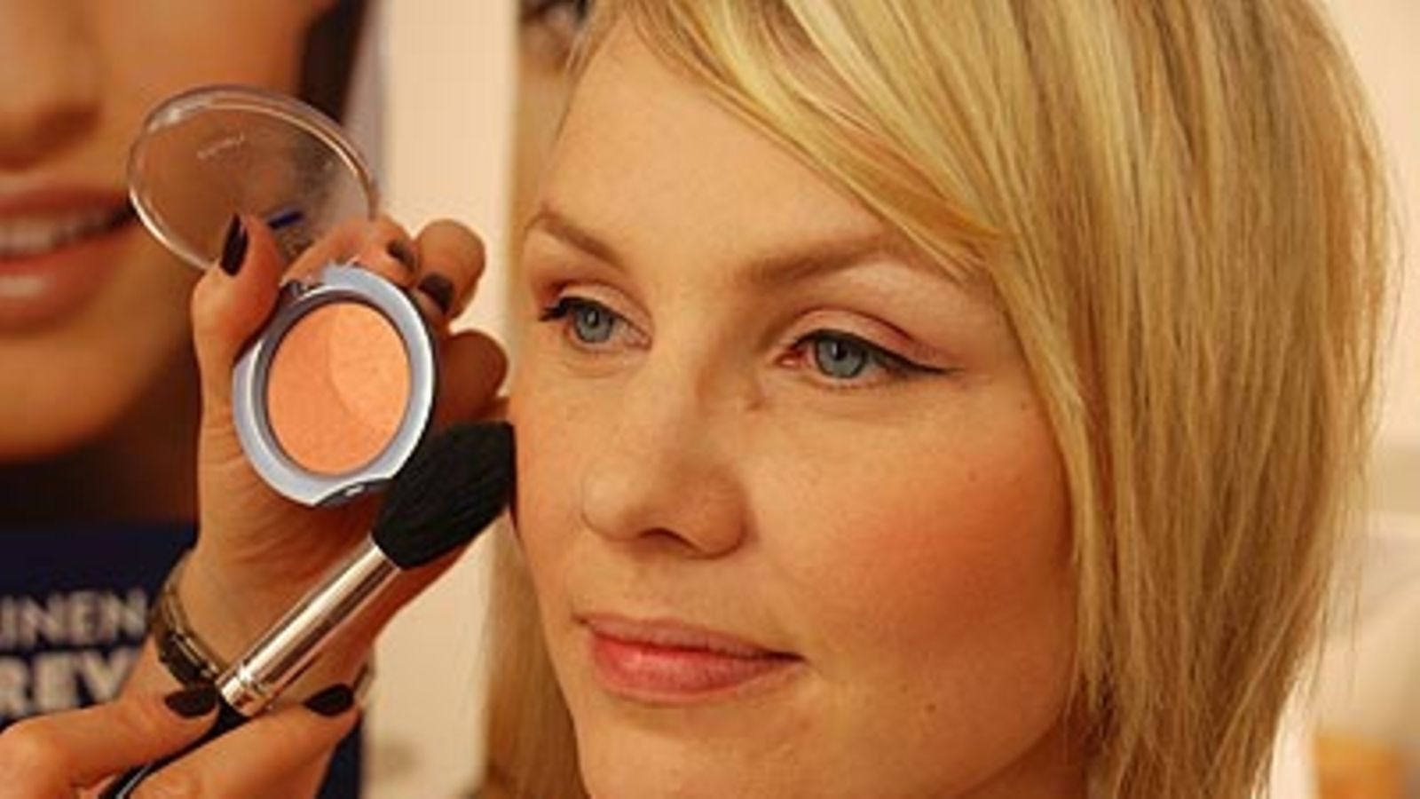 Nivea Beauté Stay Real Blush 03 Shades of Peach