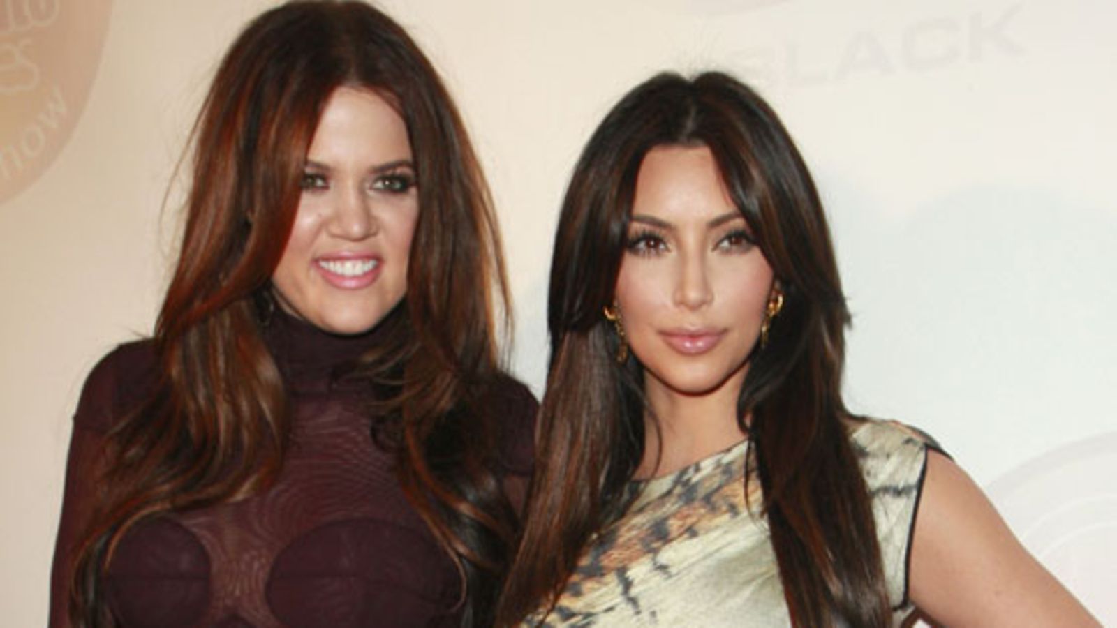 Khloe ja Kim Kardashian