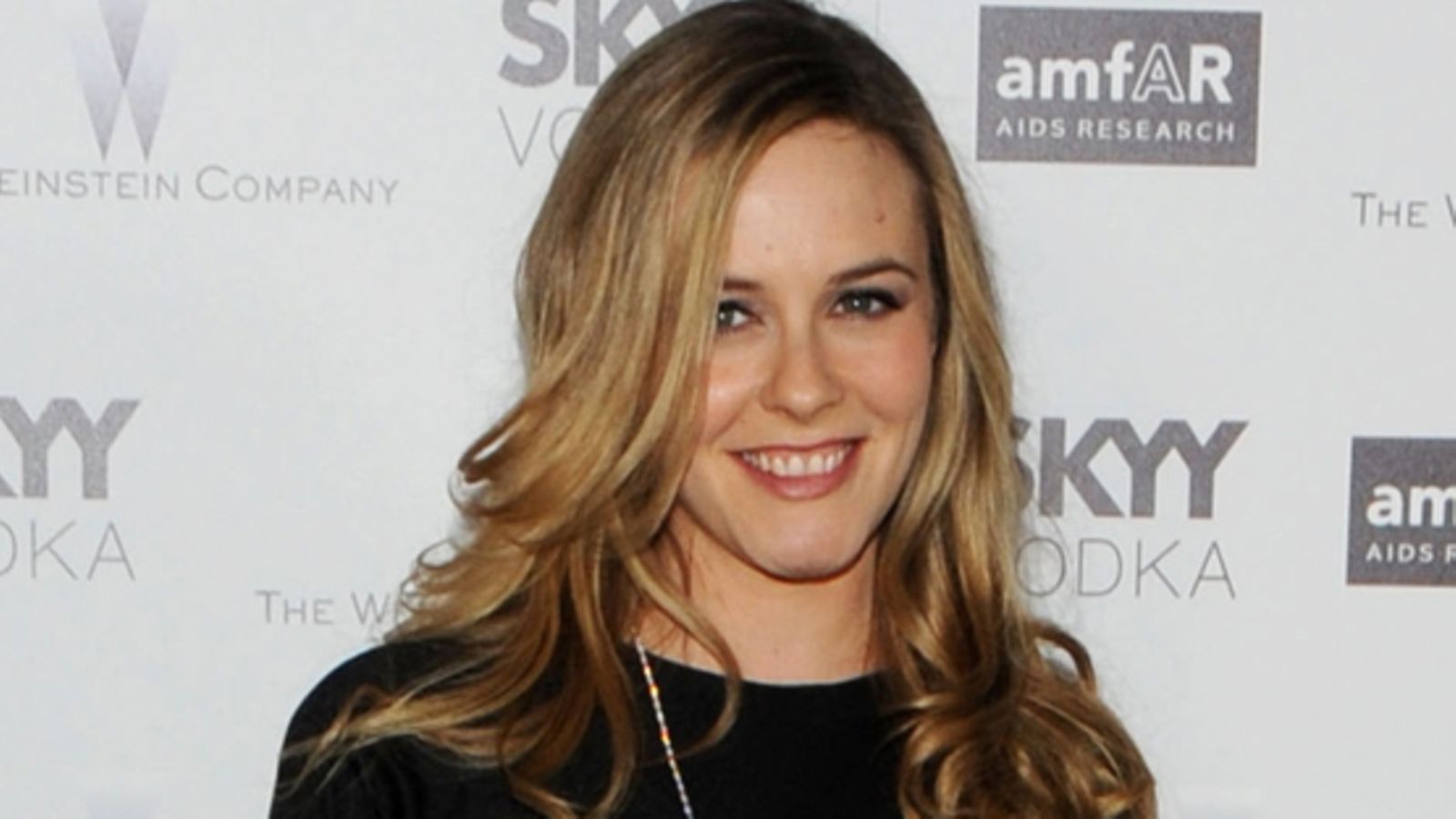 Alicia Silverstone odottaa esikoistaan