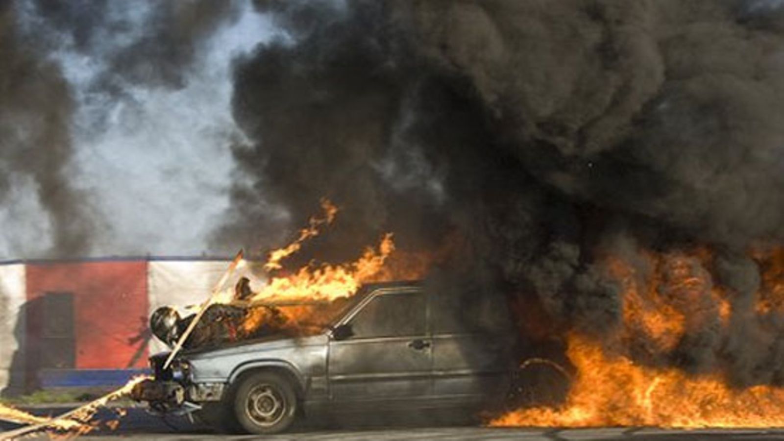 Niko Crazy Drivers Stunt Show Tourilla