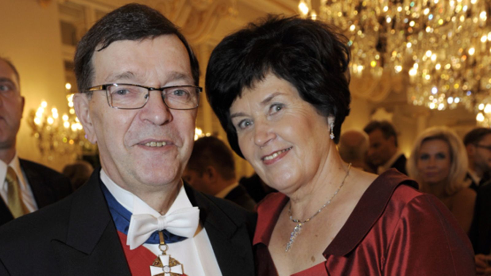 Paavo Väyrynen ja vaimo Vuokko