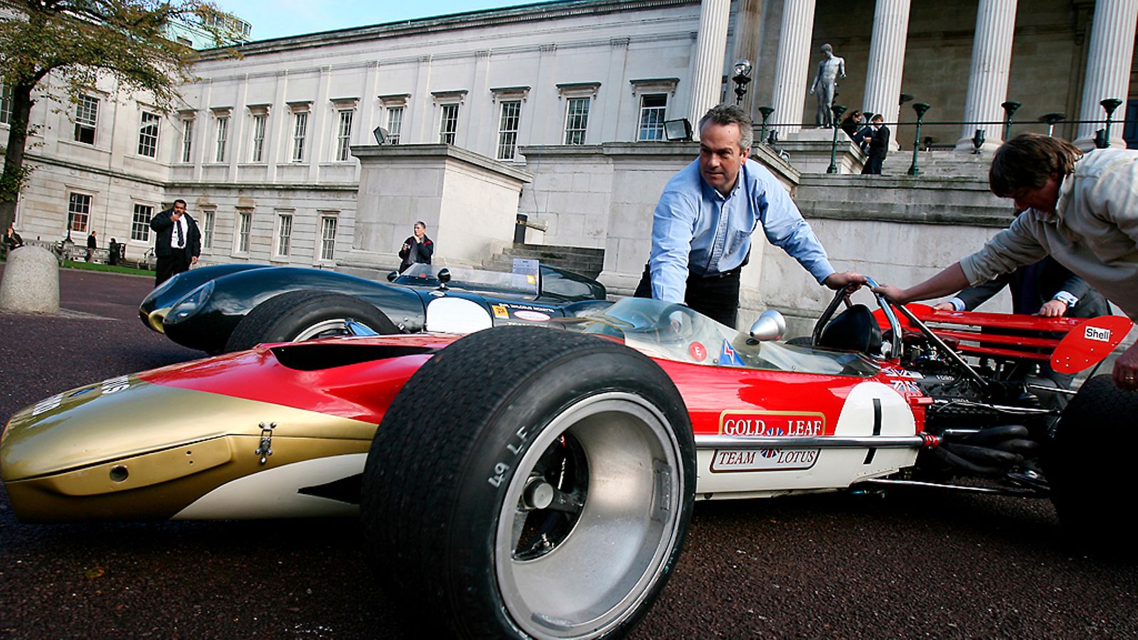 Jim Clark ajoi aikonaan tällaisella Lotuksella