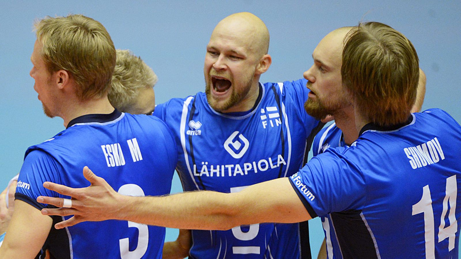 Suomen joukkue juhli lauantaina 3-1-voittoa Sloveniasta.