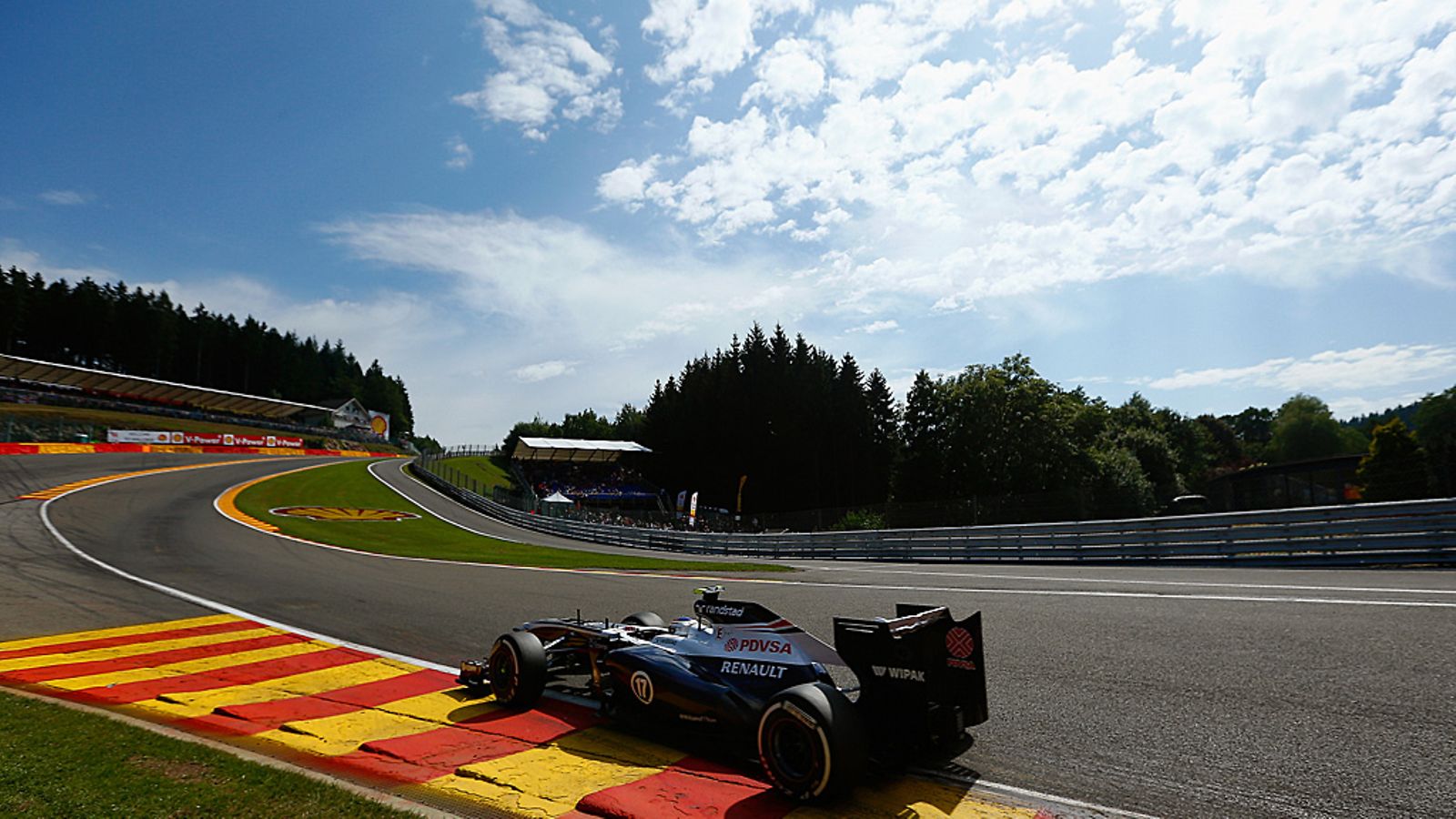 Valtteri Bottas perjantain toisessa harjoitussessiossa.