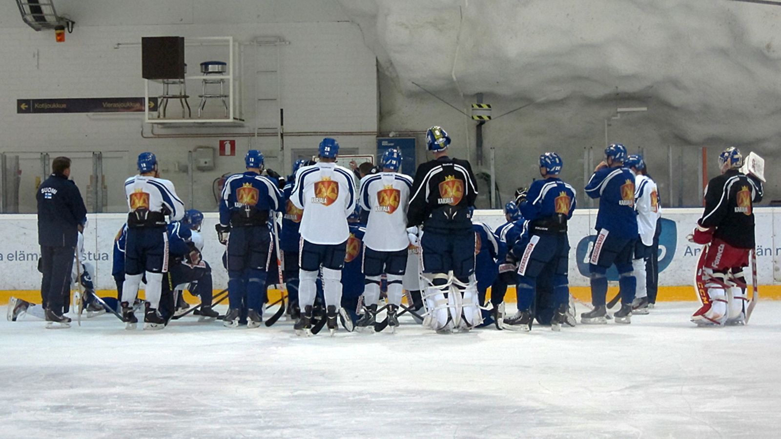 Leijonat kokoontui Erkka Westerlundin johdolla Hartwall Areenan harjoitushallissa.