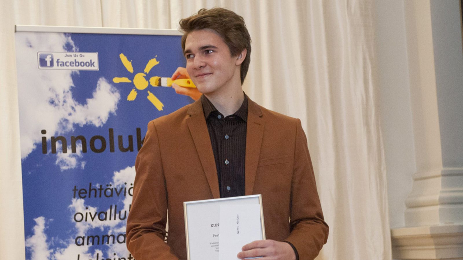 Suomalainen Perttu Pölönen voitti EU:n nuorten tiedekilpailun pääpalkinnon. Kuvassa Pölönen Innolukion palkintogaalassa 23. tammikuuta 2013.