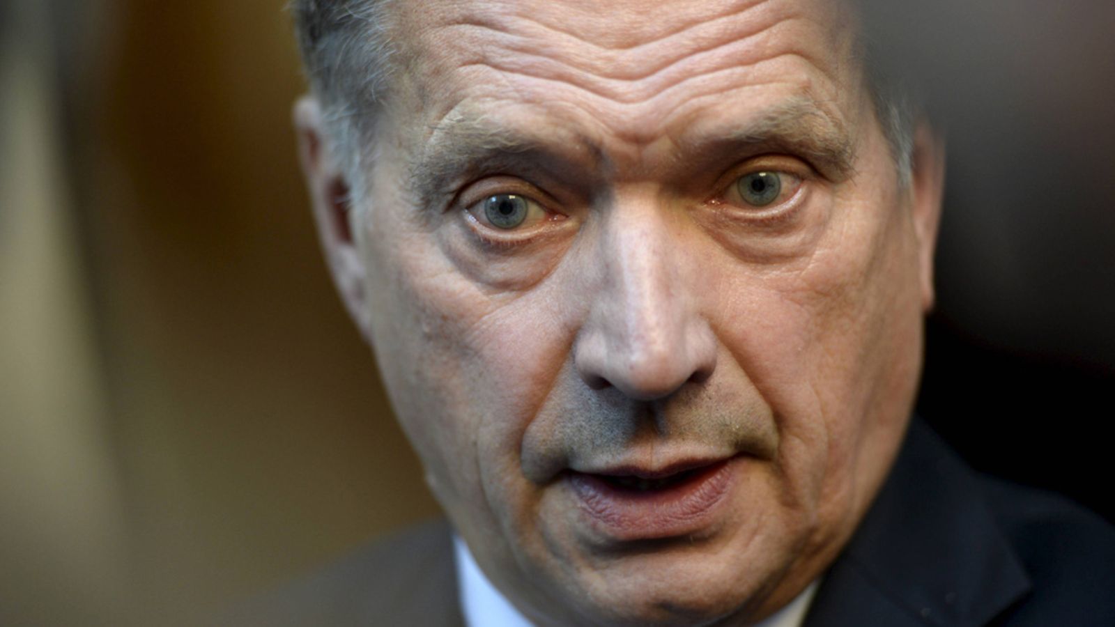 Presidentti Sauli Niinistö valmistautui tapaamiseen USA:n presidentti Barack Obaman kanssa Tukholmassa 4. syyskuuta 2013.