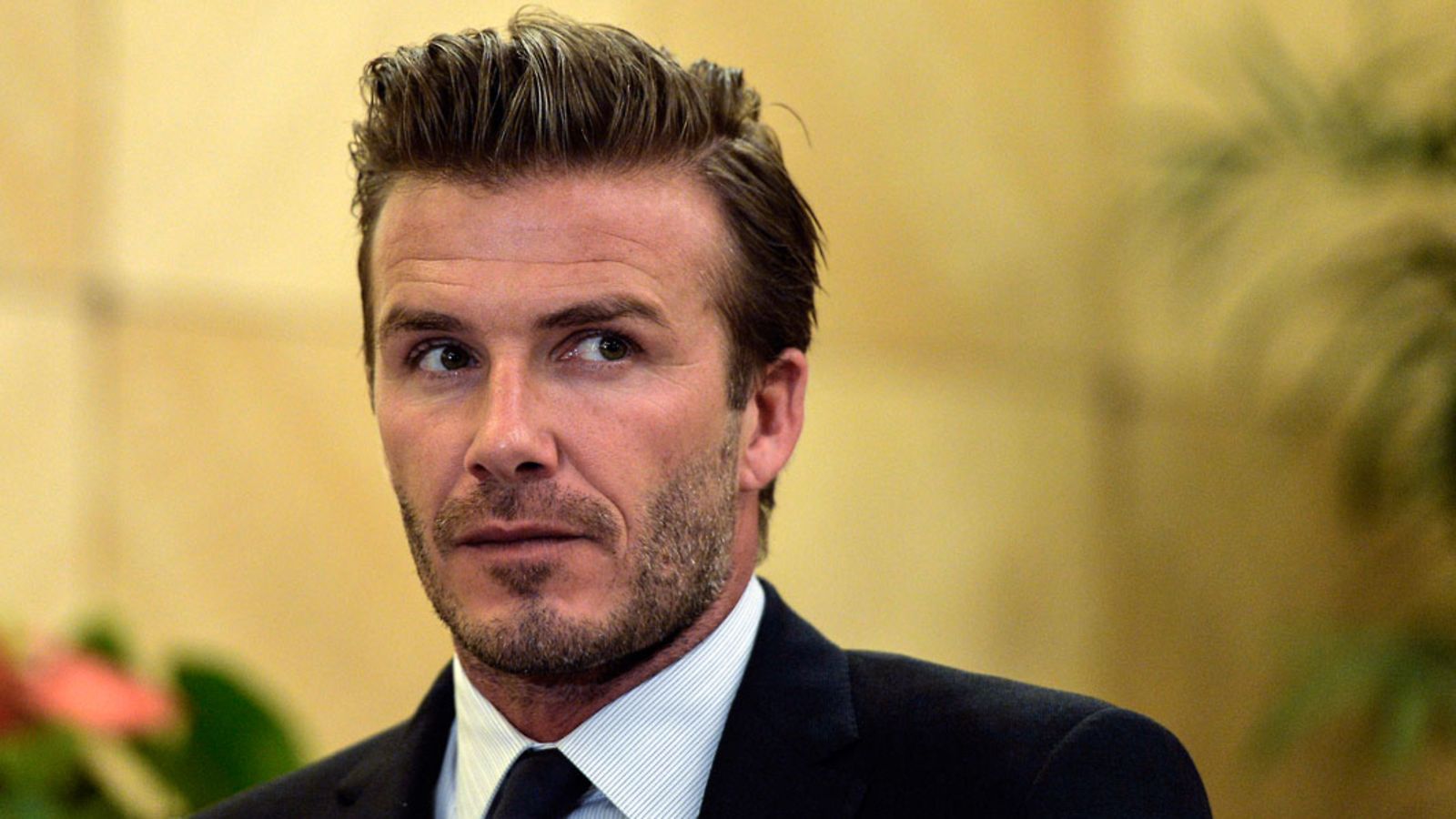 David Beckham tarjoilee taas silmänruokaa