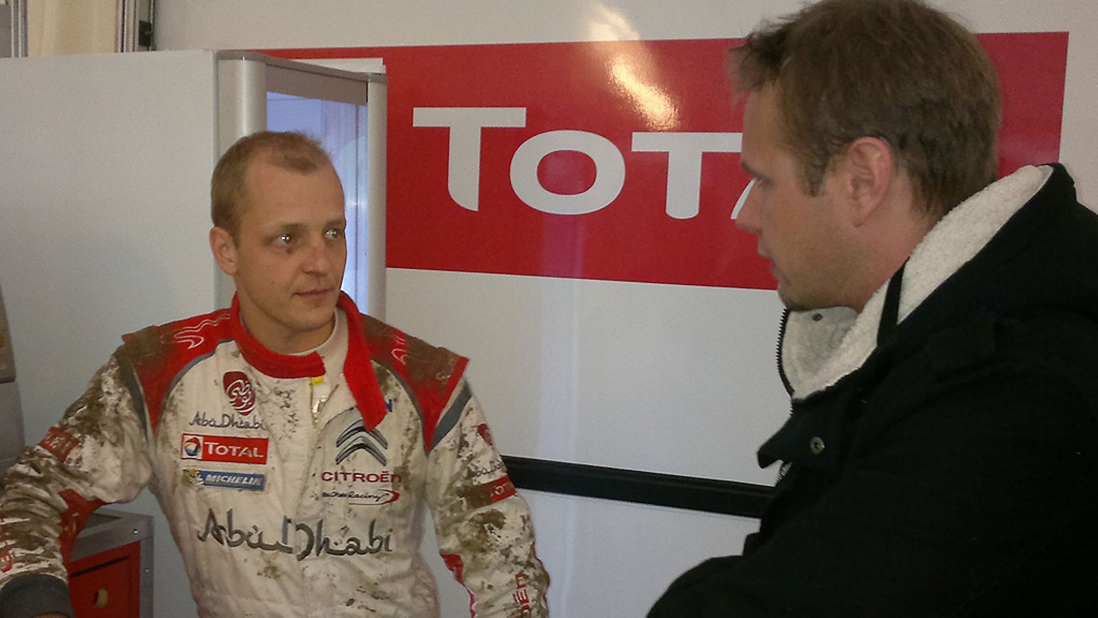 Mikko Hirvonen ulosajonsa jälkeen.