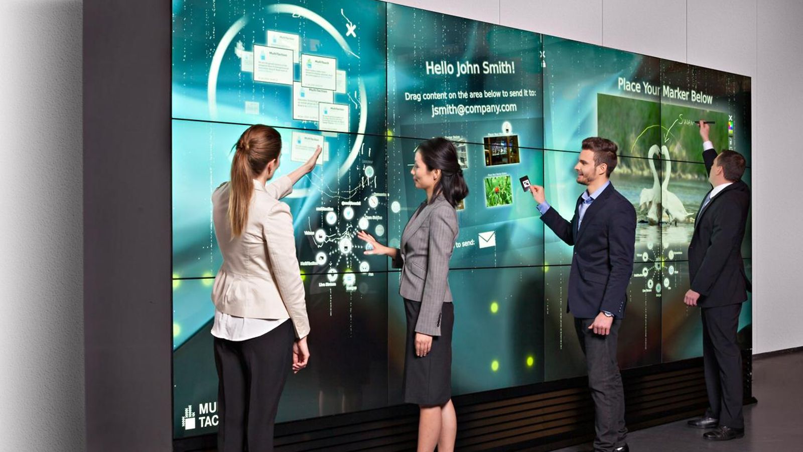 Multitouch kosketusnäyttöseinä