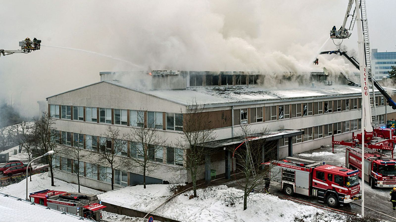 Kouvolan keskustassa sijaitsevassa yhteiskoulussa on syttyi tulipalo tiistaina 11. helmikuuta 2014.