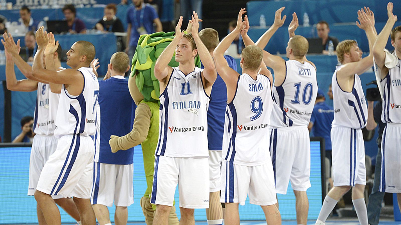 Koripallomaajoukkue Slovenian EM-kisoissa.