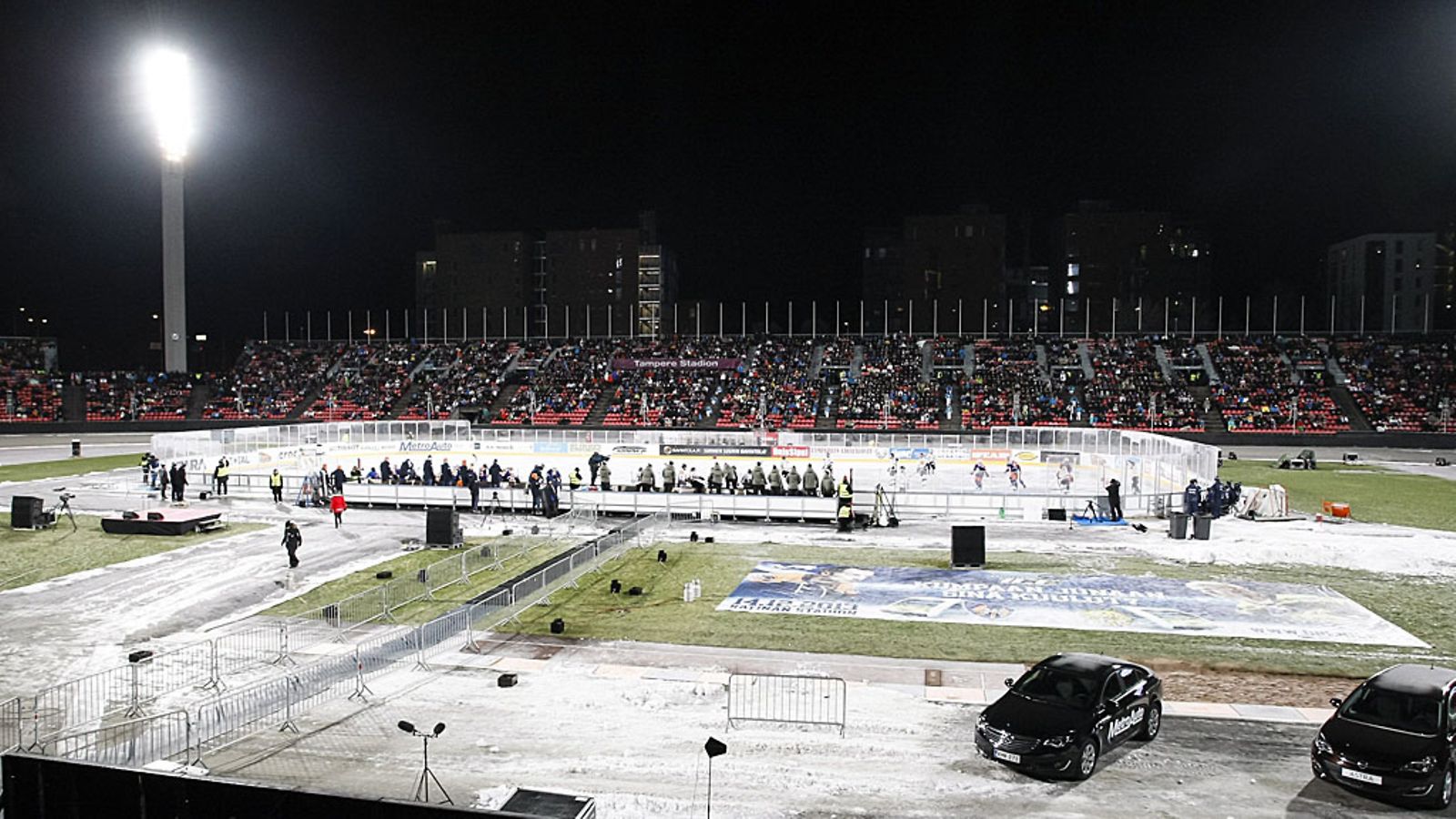 Talviklassikko Tampereen Ratinan stadionilla.