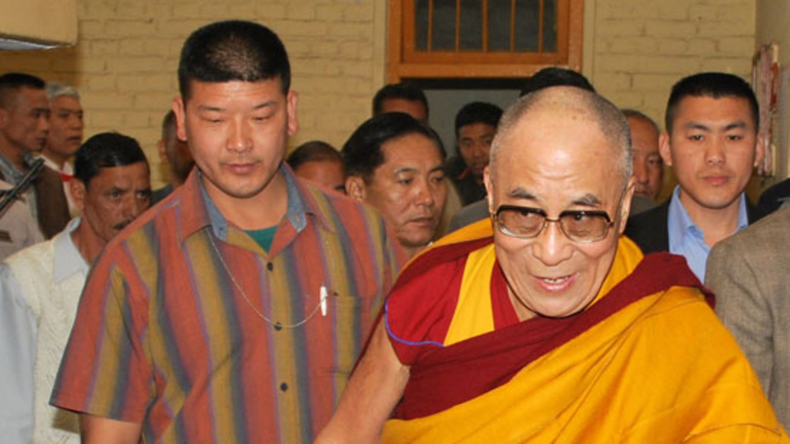 75-vuotias Dalai-lama aikoo jatkaa tiibetiläisten hengellisenä johtajana.