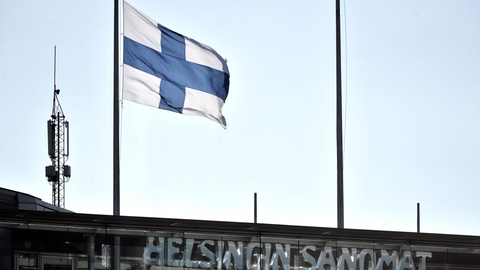 helsingin sanomat hs erkko lippu puolitangossa suruliputus