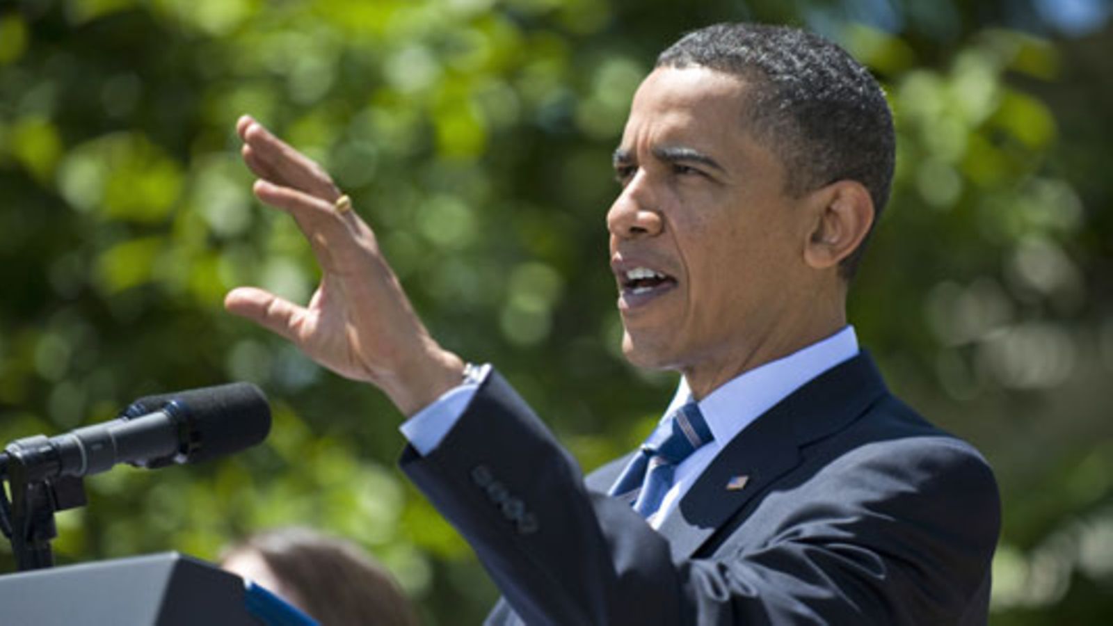 Barack Obama kommentoi Meksikonlahden öljykatastrofia Valkoisessa Talossa 30. huhtikuuta 2010.