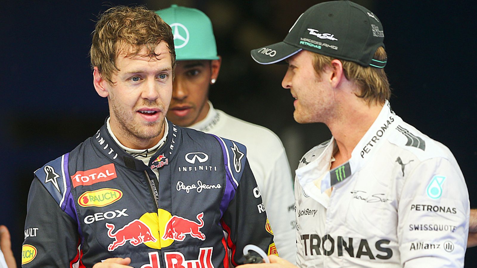 Sebastian Vettel, Nico Rosberg ja Lewis Hamilton.