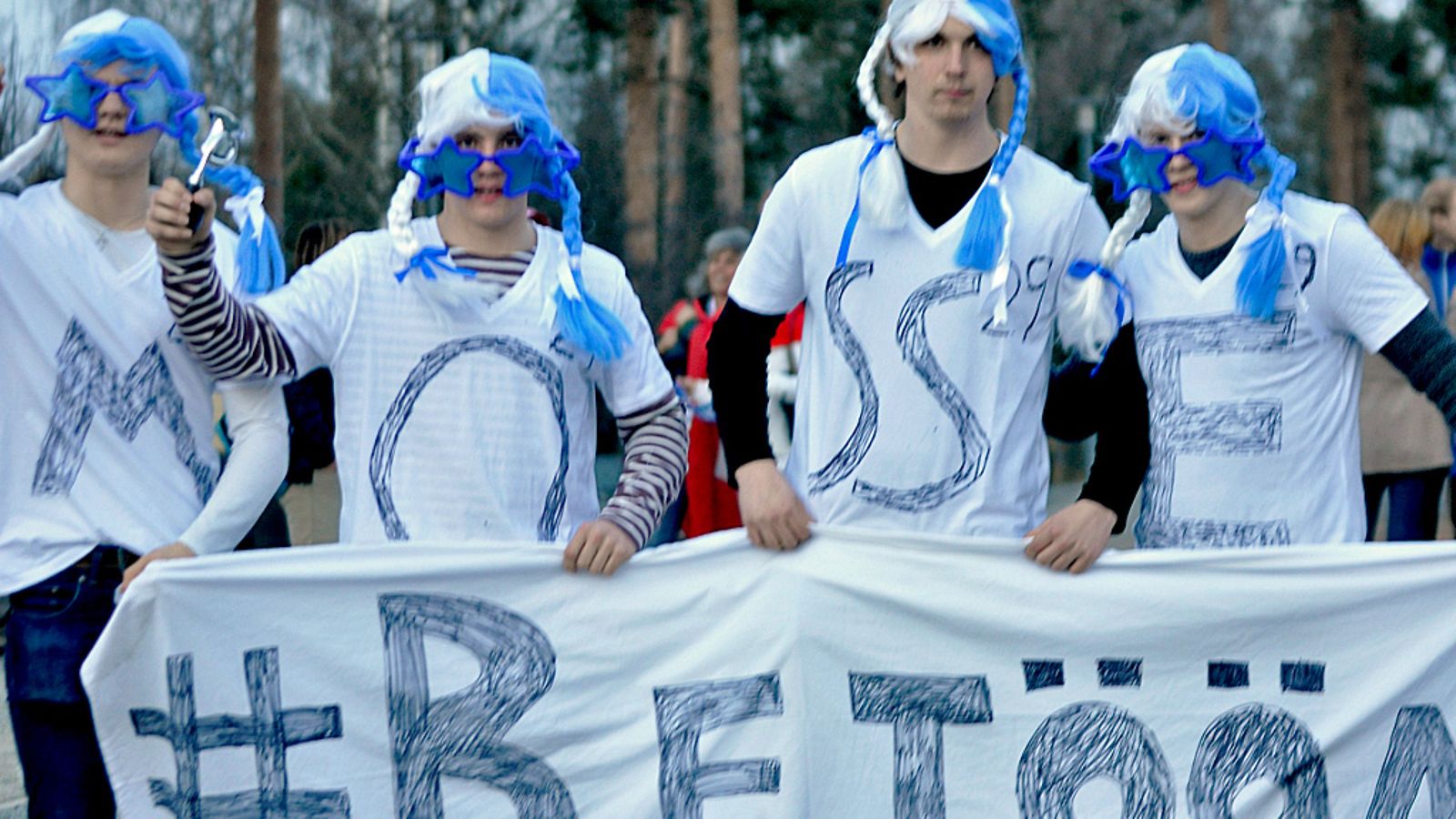 Sebastian Mobergin faniryhmä.