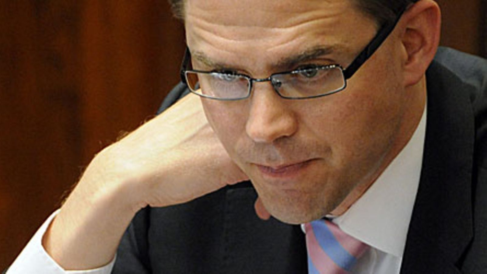 Valtiovarainministeri Jyrki Katainen eduskunnan täysistunnossa 29. toukokuuta 2009. Kuva: Lehtikuva