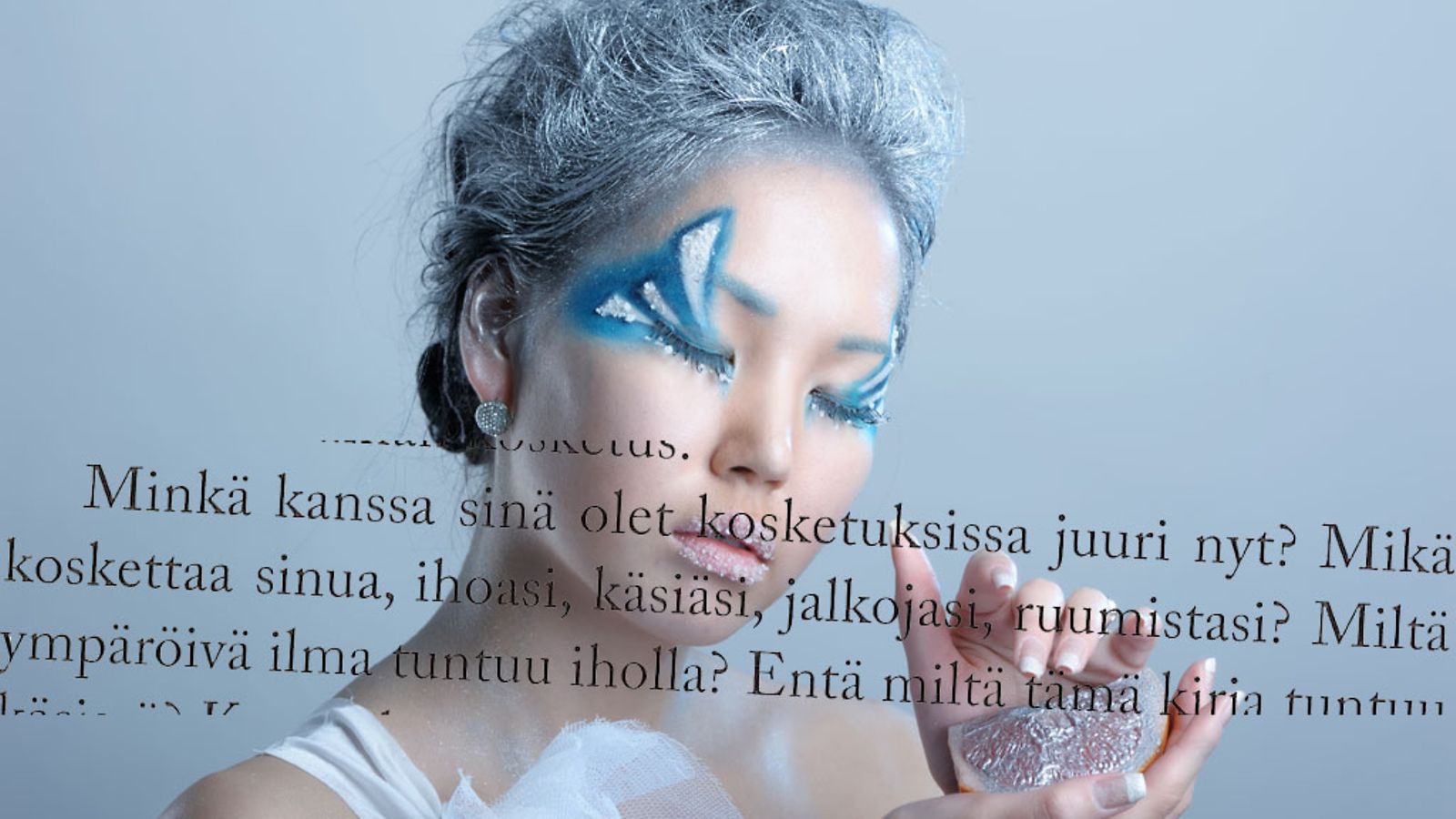 Kuvituskuva, lainaus Jaana-Mirjami Mustavuoren teoksesta Aistit auki! – Anna elämän koskettaa