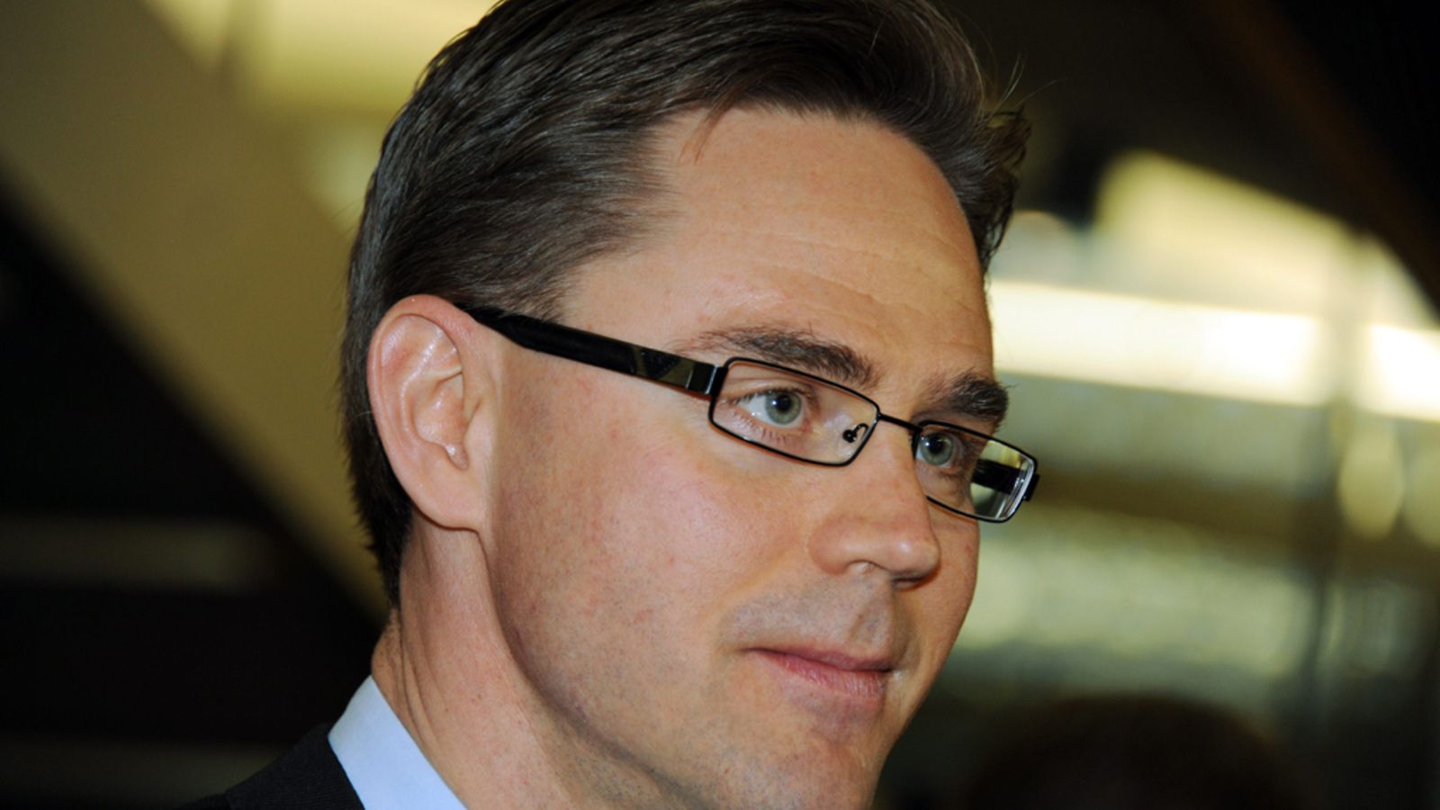yrki Katainen Kokoomuksen puoluehallituksen kokouksessa eduskunnan pikkuparlamentissa, Helsingissä 19. huhtikuuta 2011. Kuva: Lehtikuva