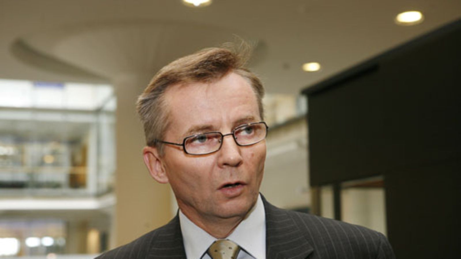 keskustan ansanedustaja Eero Lankia (LEHTIKUVA)