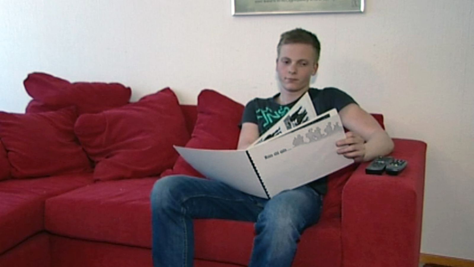 Petri Kautto kotisohvallaan 2012