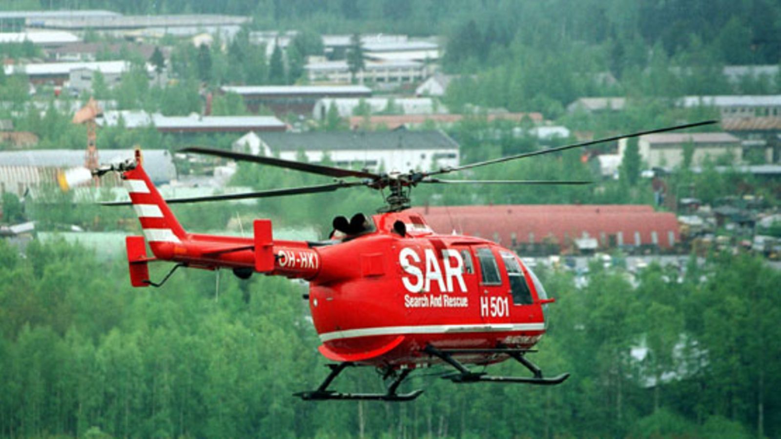 Helsingin kaupungin pelastuslaitos tehostaa valmiuksiaan uudella pelastushelikopterilla, joka sopii myös lentopelastus- ja meripelastustehtäviin. Eurocopterin valmistama BO 105 CBS -pelastuskopteri esiteltiin perjantaina Helsingin Malmin lentokentällä , jossa sijaitsee myös kopterin päivystystukikohta.