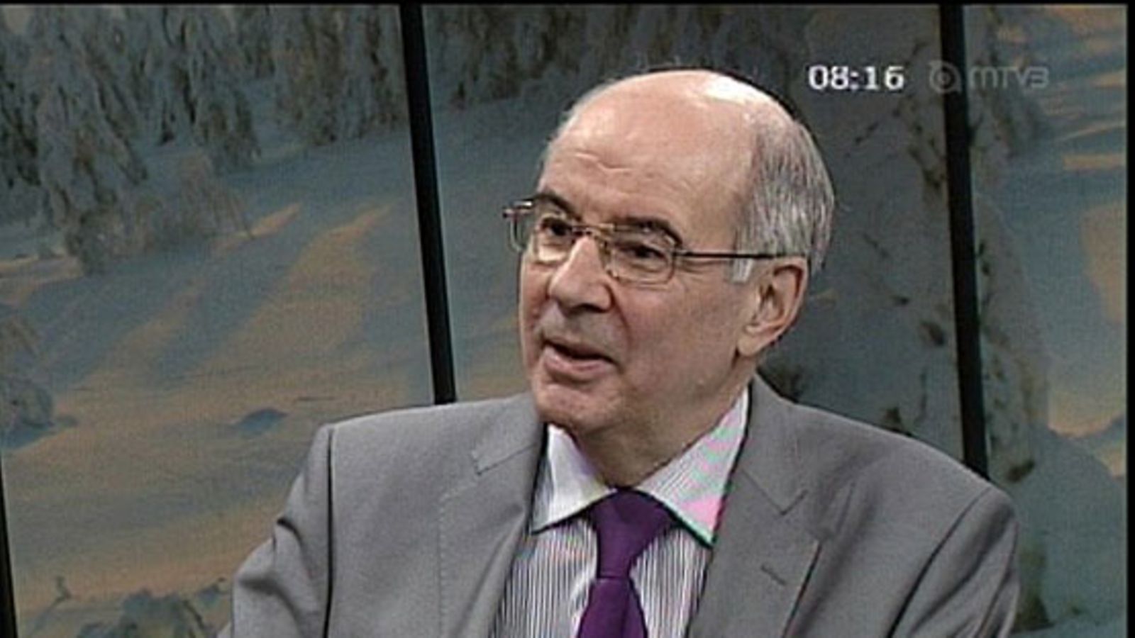 VAltiotieteen tohtori Jukka Tarkaa Huomenta Suomen vieraana 19.4.2011.