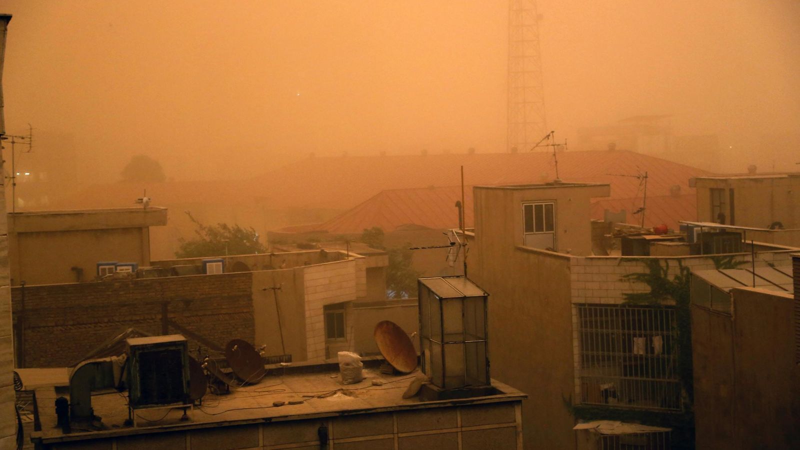 hiekkamyrsky teheran