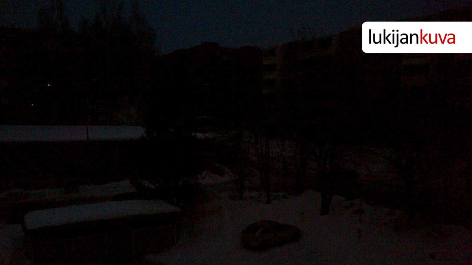 Mellunkylä pimeni täysin sähkökatkoksen myötä.