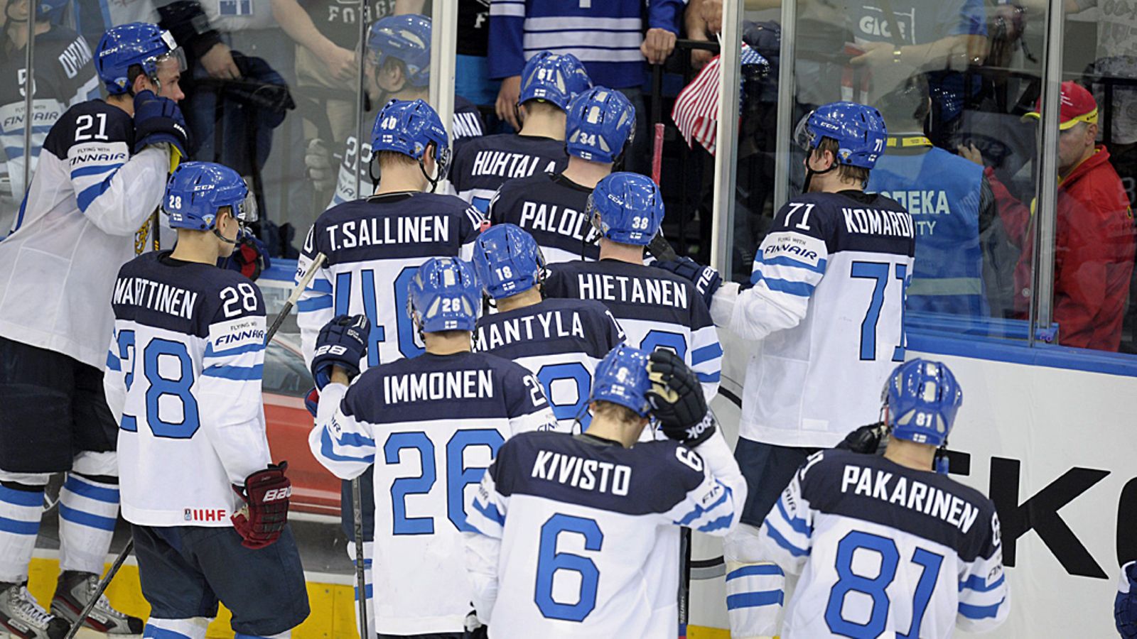 Leijonat vetäytyvät pettyneenä USA-pelistä