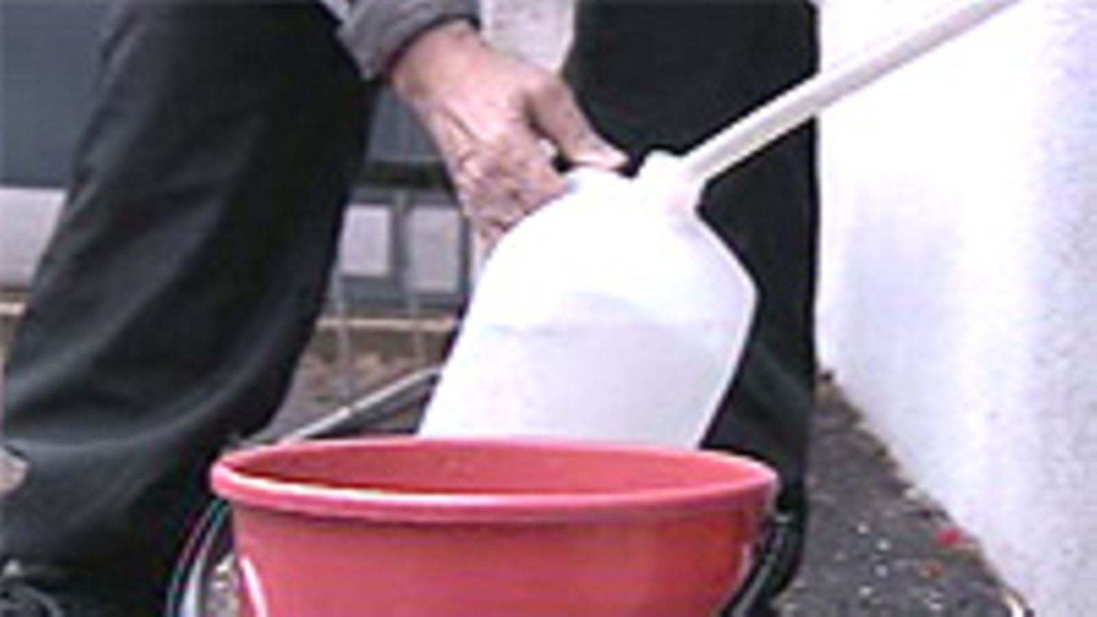 Nokian kaupunki jakoi puhdasta vettä. (3.12.2007)