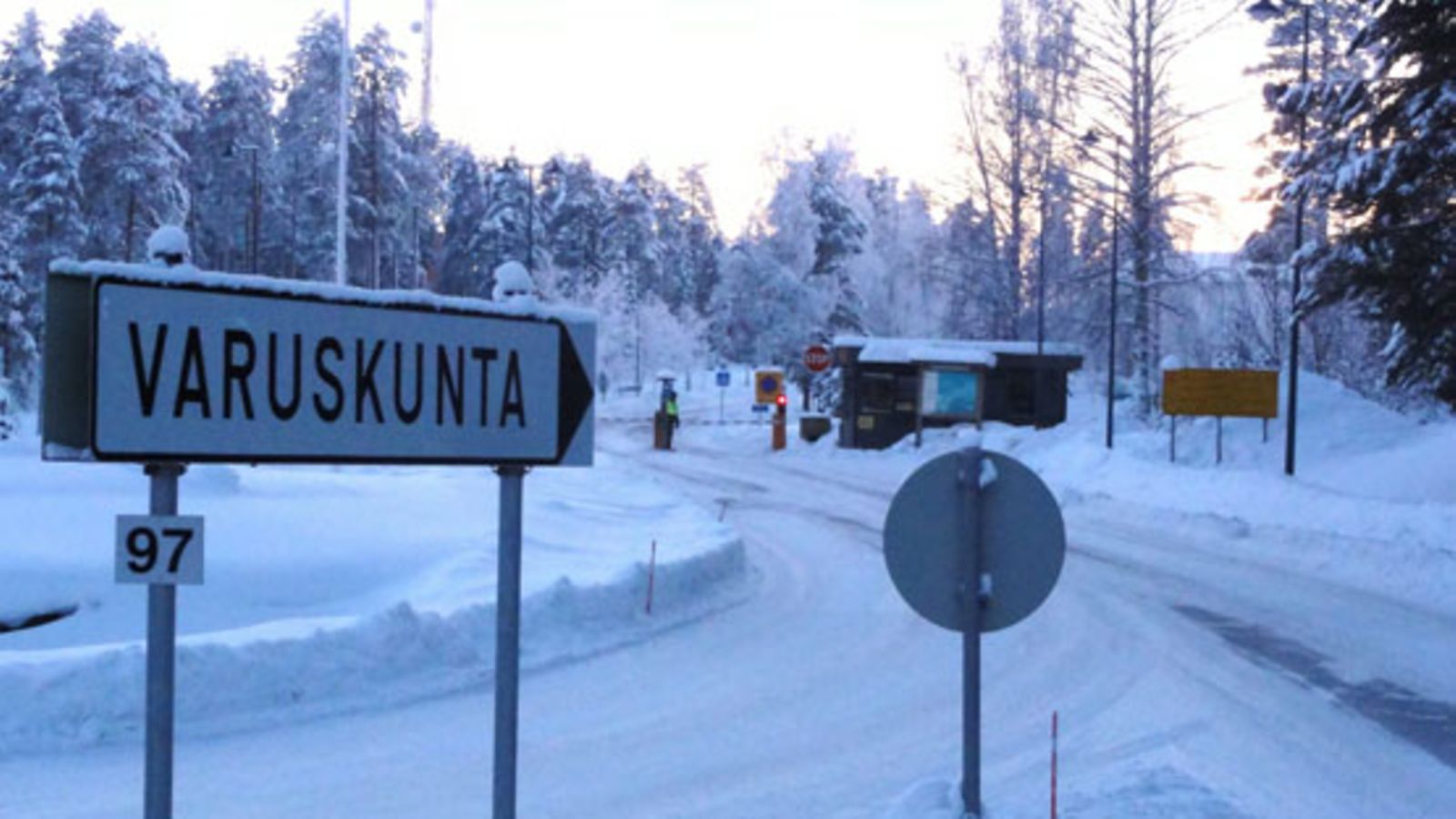 Kainuun prikaatin portti Kajaanissa 18. helmikuuta 2011.
