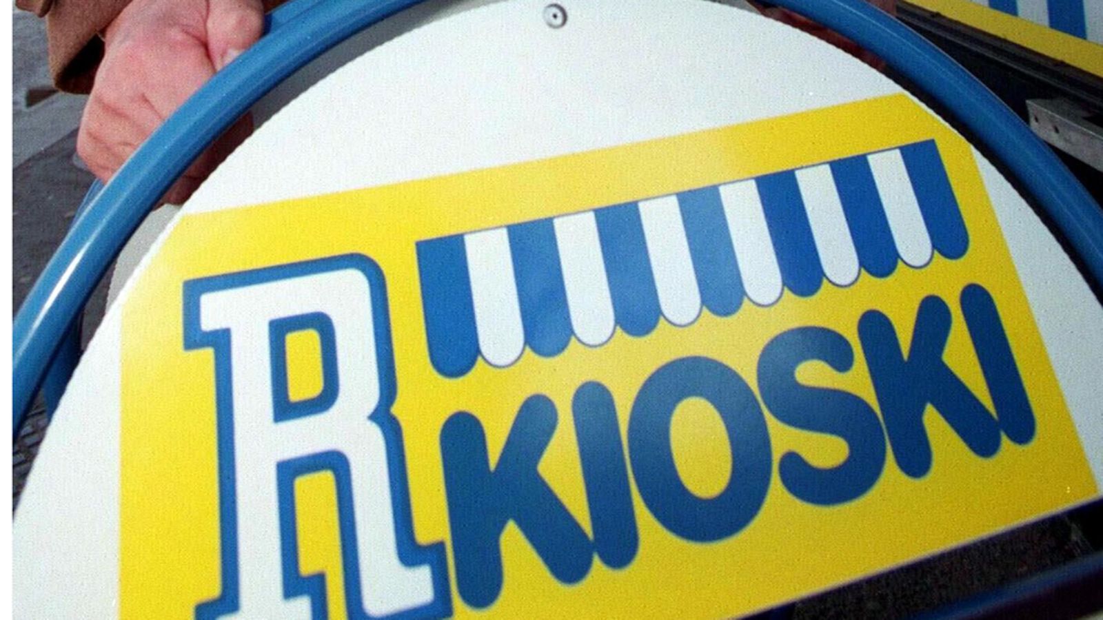 R-kioski ryöstettiin aamulla Helsingissä.
