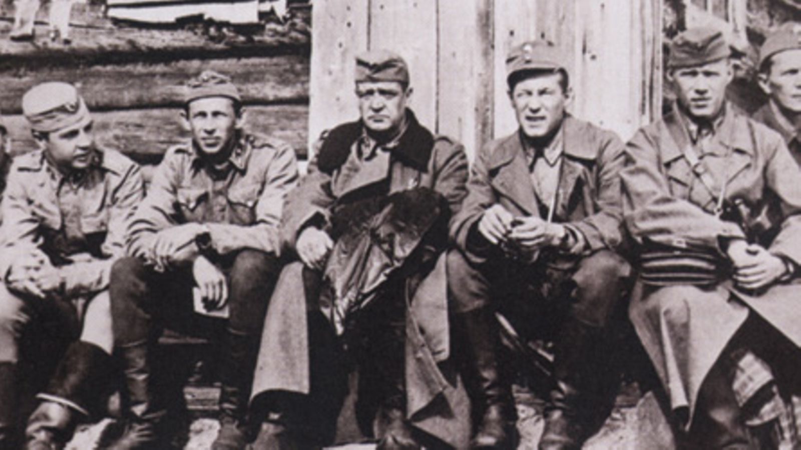 Osasto raskin upseereita syksyllä 1941 (kuva: Sotamuseo)