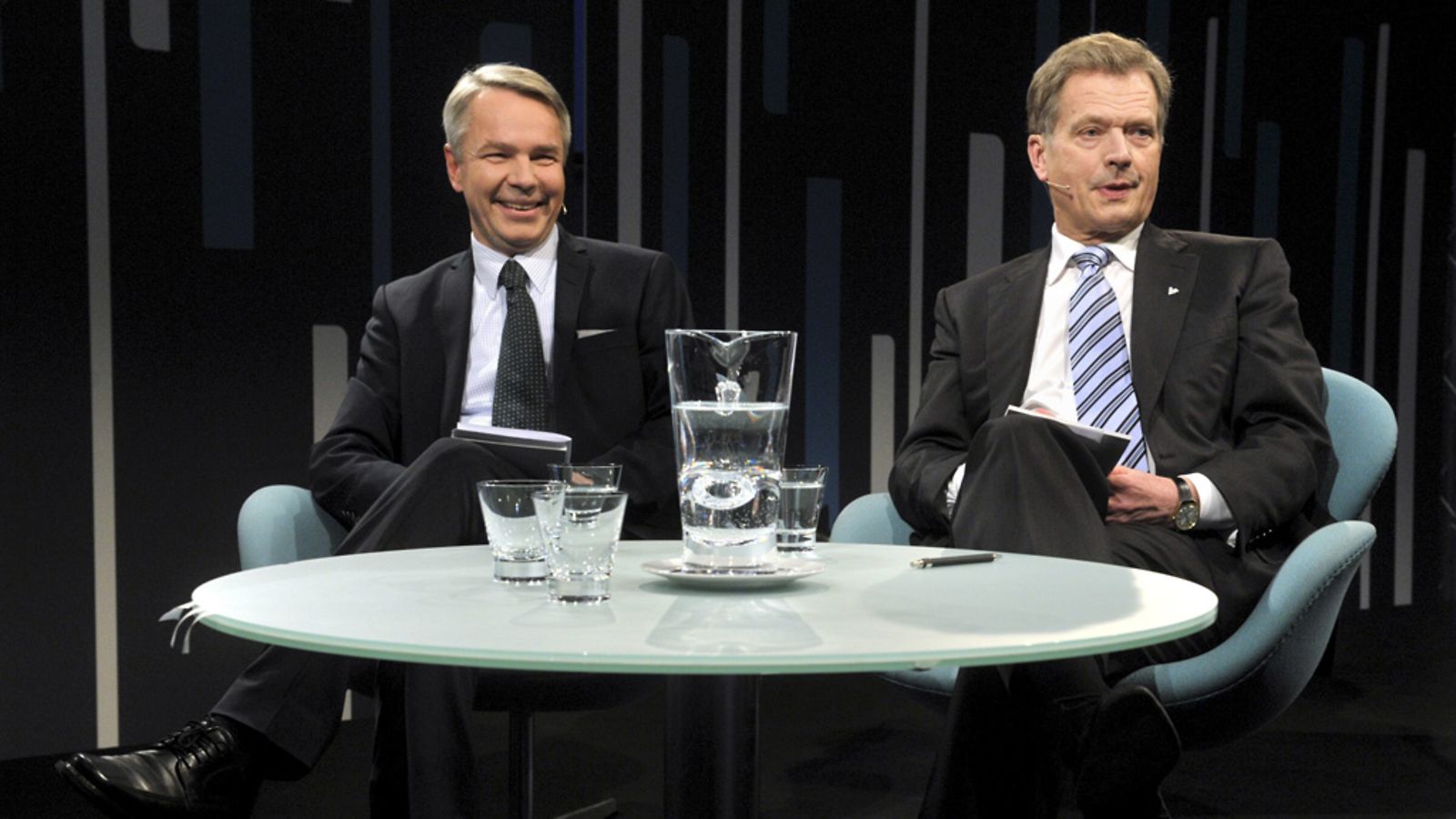 Presidenttiehdokaat Pekka Haavisto ja Sauli Niinistö osallistuivat Helsingin Sanomien ja Nelosen yhteiseen vaalitenttiin 31. tammikuuta 2012.