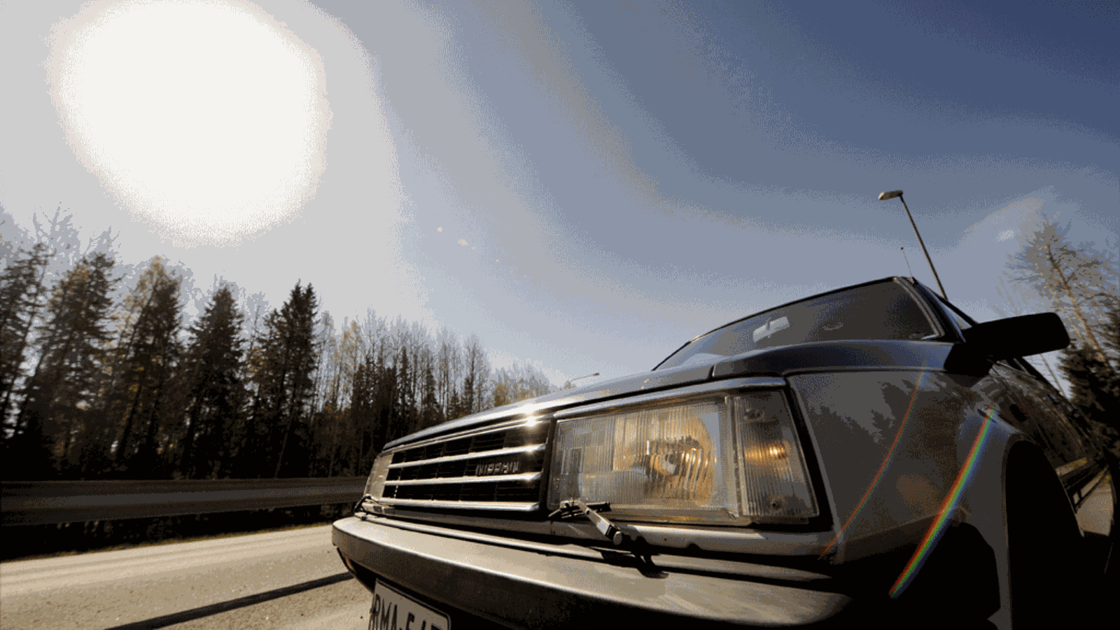 Vanha käytetty Nissan Sunny Vantaan Vauhtikeskuksen suoralla