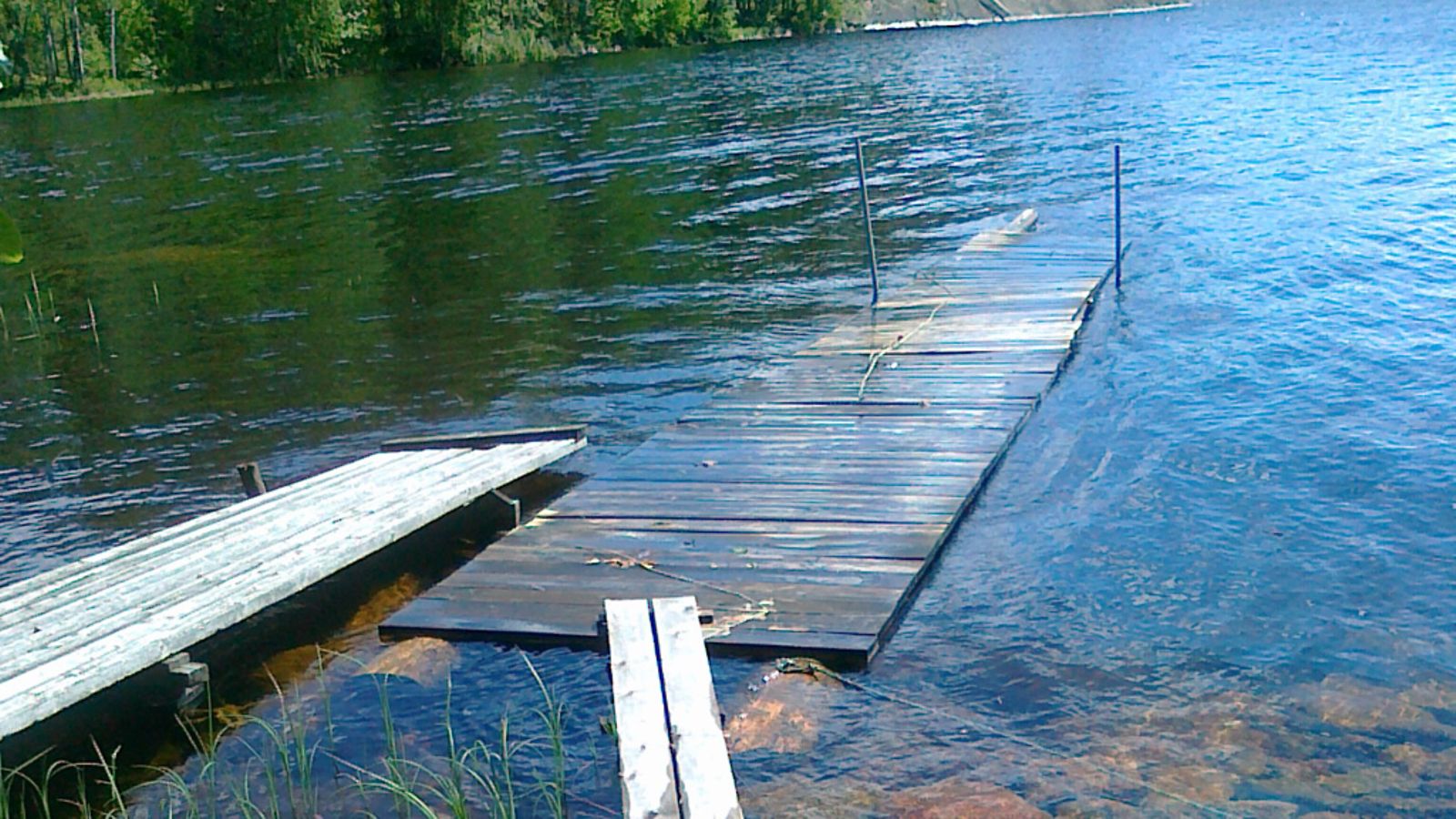 Veden pinta oli korkealla Pihlajavedellä Saimaalla 22. kesäkuuta 2012.