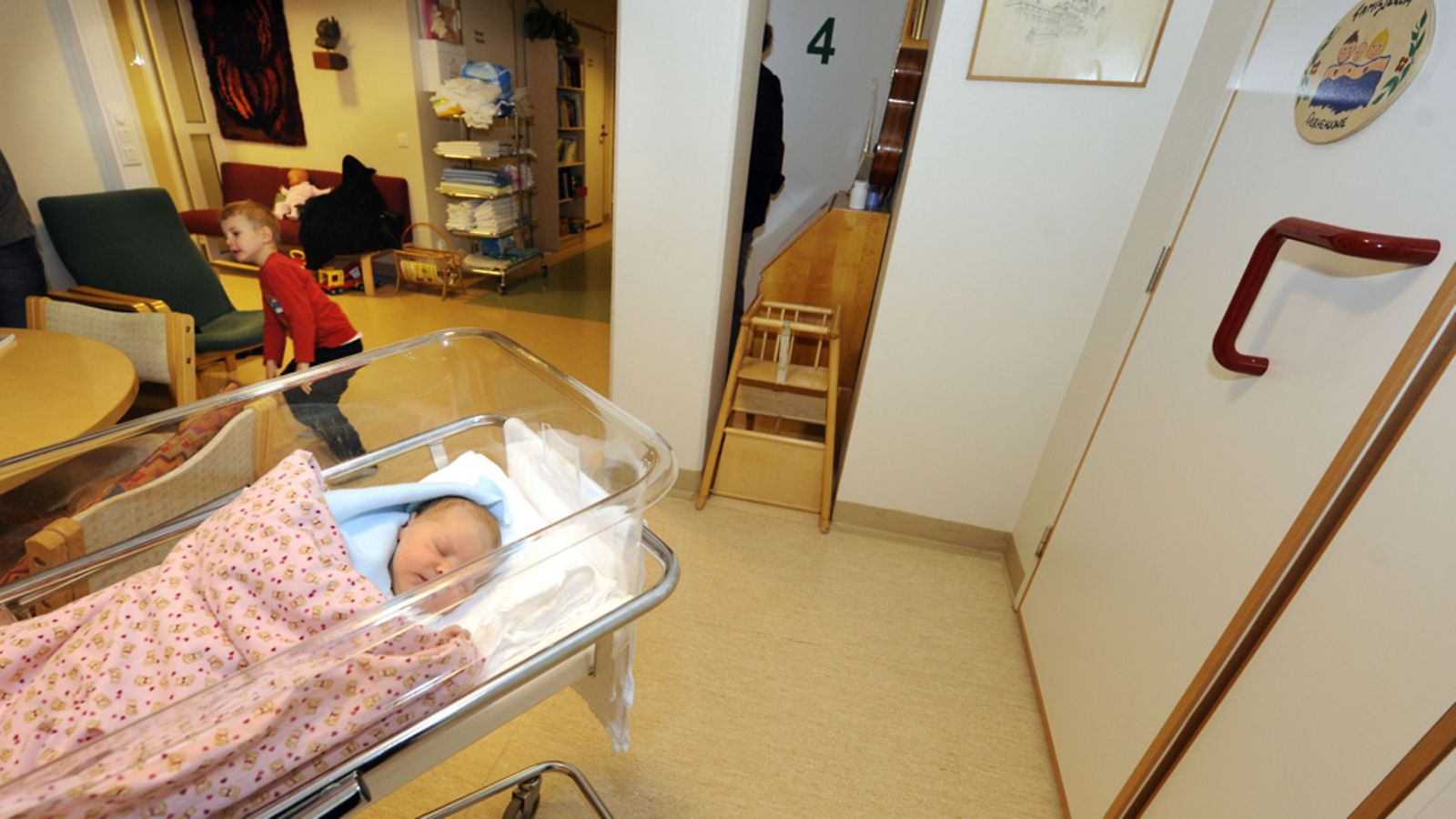 Vastasyntynyt Tammisaaren synnytysosastolla Tammisaaressa 12. lokakuuta 2009.
