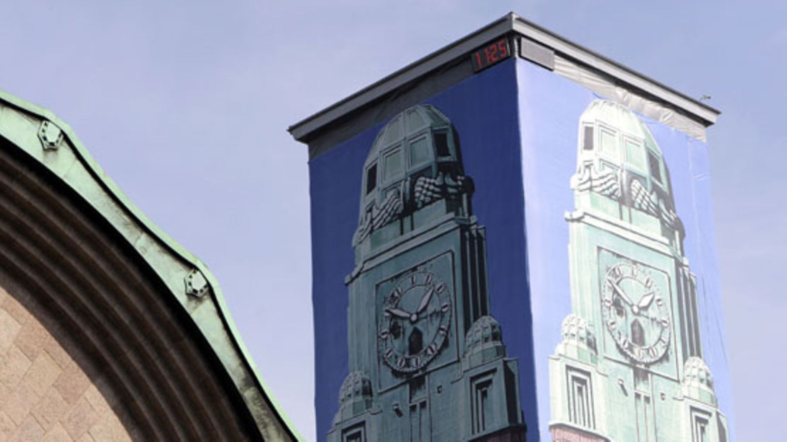 Helsingin Rautatieaseman kellotorni remontissa, kuva: LEHTIKUVA